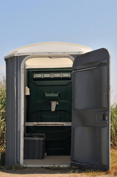 Best Affordable portable toilet rental  in Hillcrest, CA